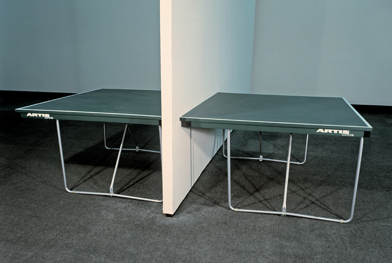 Július Koller - Ping-pongový stôl (1990), Slovenská národná galéria, SNG
