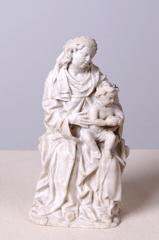 neznámý řezbář německý nebo nizozemský – Sedící madona