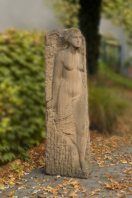 Anna Goliašová-Drobná – Mladosť 