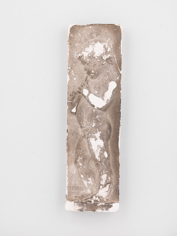 Alojz Rigele – Hrajúci chlapec - Návrh reliéfnej výzdoby stĺpu Pomníka Oľgy Trebitschovej 