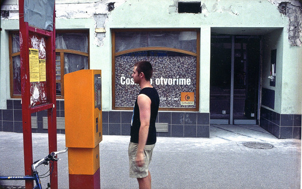 Ľubo Stacho – Výklad Hydina, Obchodná ulica č. 24 