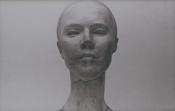 Milota Havránková – Autoportrét (zo série Introspekcia, Oživenie)