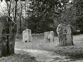 Petr Paul – Slanický ostrov umenia Oravská priehrada - lapidárium kamennej plastiky 