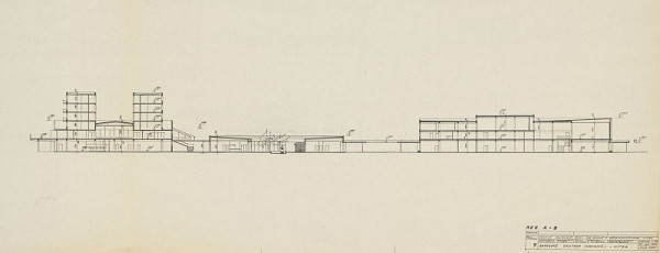 Michal Maximilián Scheer – Obvodné centrum v Nitre - Chrenová 1. Objekt eštaurácie a hotela. Obchodný dom Jednota. Rez A-B. M 1:200.  