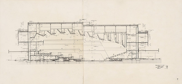 Vladimír Dedeček – Viacúčelové výstavné zariadenie v Bratislave – Petržalke. Výstavný pavilón B2/1 – objekt č. 3. Rez A-A´. M 1:50 (pôv.) 
