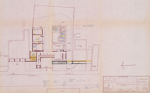 Vladimír Dedeček – Prístavba múzea Martina Benku v Martine. Obnova pamiatky. Projektová úloha. Pôdorys prízemia a dokreslené dve varianty funkčného delenia vnútorného priestoru. M 1:200. 