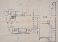 Vladimír Dedeček – Informačné centrum a hotel v Bratislave na Októbrovom námestí. Ponuková štúdia. Pôdorys p+3. M 1:200. 