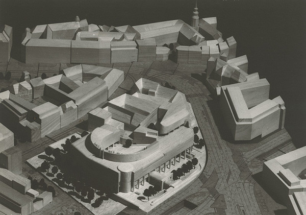 Ivan Matušík, Neznámy autor – Návrh hotela Fórum v Hlavnom námestí v Bratislave. Model. 