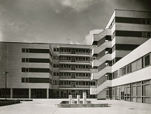 Viktor Uhliarik, Christo Tursunov, Rajmund Müller – Rehabilitačný ústav v Kováčovej. Exteriér.  