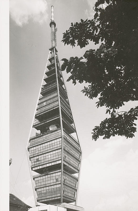 Stanislav Májek, Jakub Tomašák, Rajmund Müller – Televízna veža na Kamzíku v Bratislave. Pohľad na vežu. 