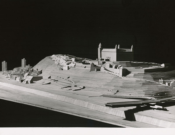 Rajmund Müller – Súťažný návrh na budovu SNR pod hradom v Bratislave. Model. 