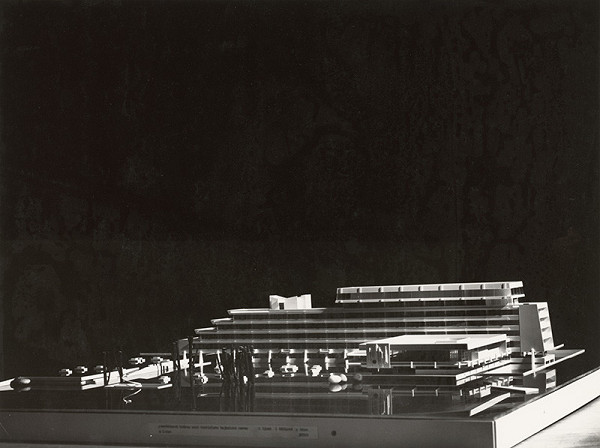 Lumír Lýsek, Lýdia Titlová, Rajmund Müller – Zväz výrobných družstiev v Bratislave. Model. 