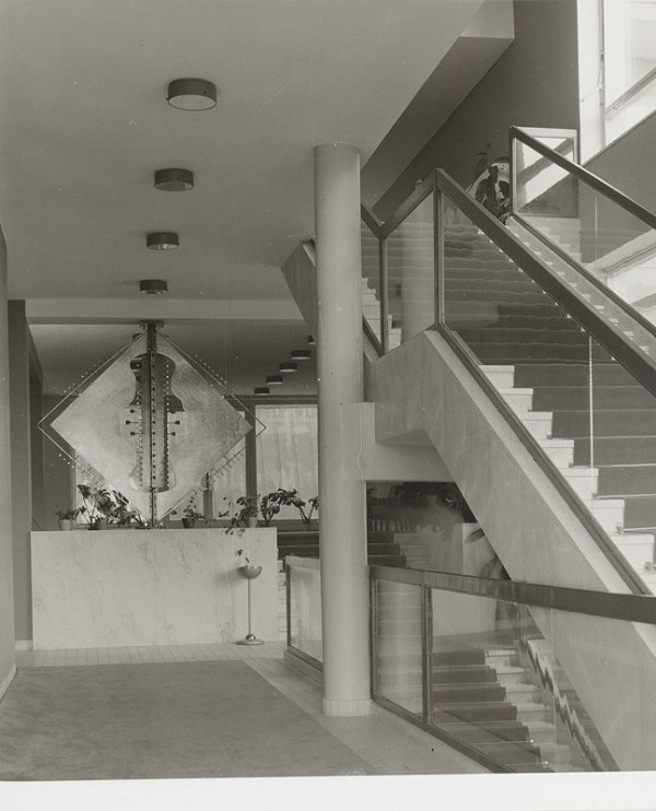 Ferdinand Konček, Iľja Skoček, Ľubomír Titl, Magda Sépová, Rudolf Gaža, Rajmund Müller – Dom kultúrnej rekreácie v Bratislave. Schodisková hala 
