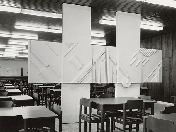 Josef Struhař, Miroslav Šišiak, Dušan Králik, Rajmund Müller – Telekomunikačná budova ZS a TU v Žiline. Interiér, jedáleň 