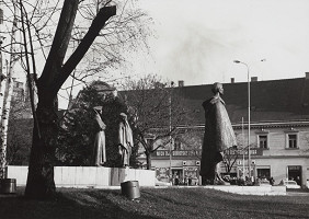 Ján Kulich, Dušan Kuzma, Rajmund Müller – Pamätník SNP v Bratislave. Celkový pohľad. 