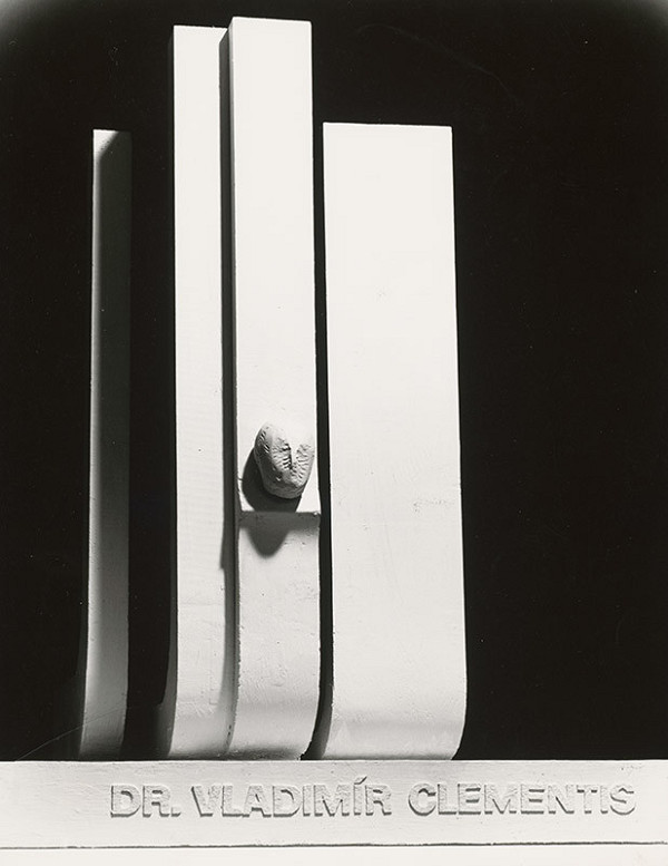 Pavel Mikšík, Jozef Horváth, Rajmund Müller – Pamätník Vladimíra Clementisa v Tisovci. Model. 