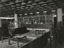 Ivan Matušík, Rudolf Gaža, Viera Lichardová, Vojtech Vilhan, Rajmund Müller – Obchodný dom Prior a hotel Kyjev v Bratislave. Interiér, recepcia 