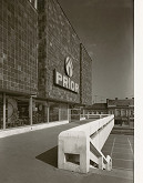 Pavel Lichard, Ivan Matušík, Pavel Čížek, Viera Lichardová, Rajmund Müller – Obchodný dom Prior v Nitre. Detail exteriéru 