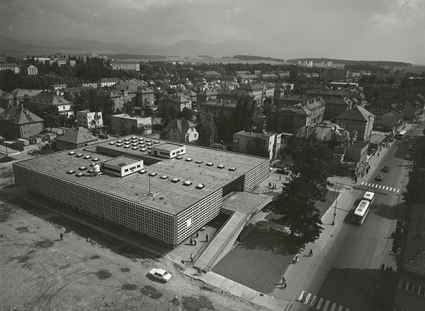 Ivan Matušík, Alfréd Nemeth, Rajmund Müller – Obchodné stredisko v Martine. Letecký pohľad 