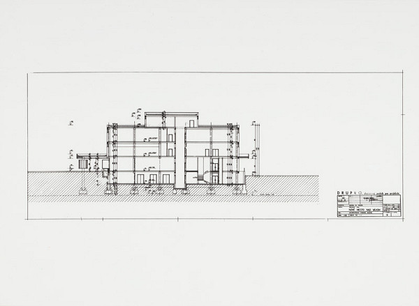 Valentín Grúber, Rajmund Müller – Obchodný dom v Novom Meste nad Váhom. Rez C-C´. M 1:100 (pôv.)   