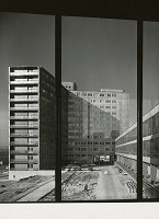 Štefan Imrich, Richard Pastor, Jaroslav Rajchl, Milan Šavlík, Oldřich Černý, Rajmund Müller – Nemocnica L. Dérera na Kramároch v Bratislave. Exteriér, pohľad na budovu z okna. 