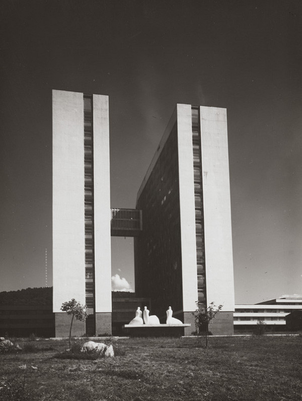 Štefan Imrich, Rajmund Müller – Nemocnica s poliklinikou v Banskej Bystrici 