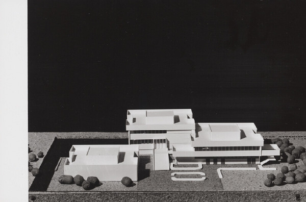 Rajmund Müller – Obvodné zdravotné stredisko v Martine. Model.  