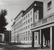 Karol Paluš, Miloslav Tengler, Rajmund Müller – Sídlisko na Miletičovej ulici v Bratislave. Pohľad na bytovku. 