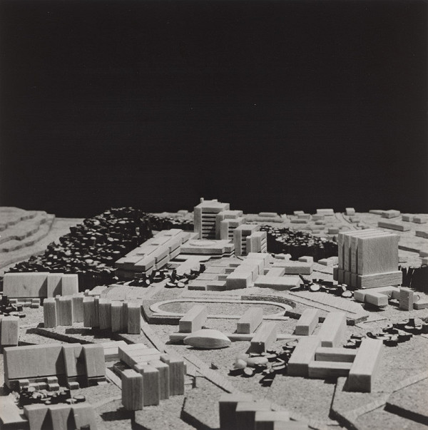 Rajmund Müller – Výstavba v okolí Horského parku. Model.  