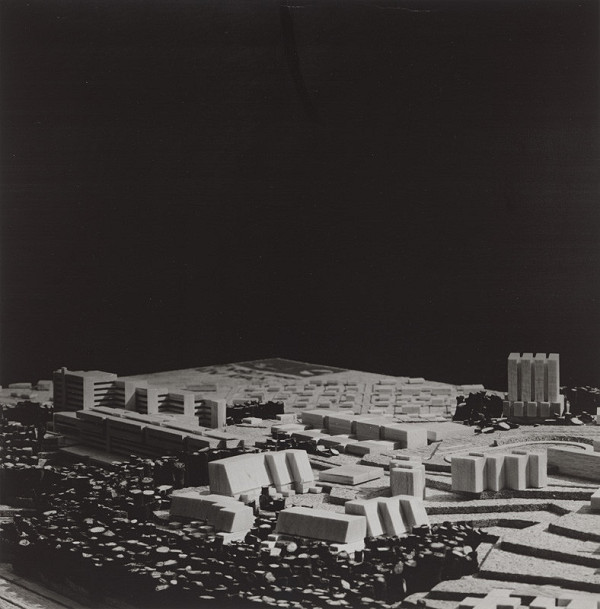 Rajmund Müller – Výstavba v okolí Horského parku. Model.  