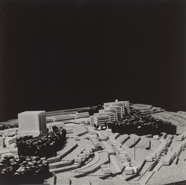 Rajmund Müller – Výstavba v okolí Horského parku. Model.  