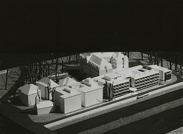 Rajmund Müller – Mestská časť v kúpeľoch Piešťany. Model. 