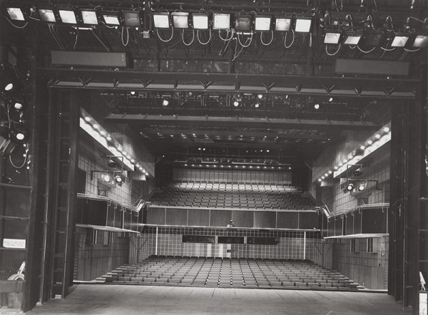 Ferdinand Zbuško, Rajmund Müller – Divadlo Nová scéna v Bratislave.  