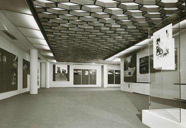 Rajmund Müller – Dom umenia v Bratislave. Pohľad do výstavných priestorov. 