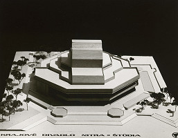 Juraj Hlavica, Márius Žitňanský, Štefánia Rosincová, Rajmund Müller – Divadlo Andreja Bagara v Nitre.  