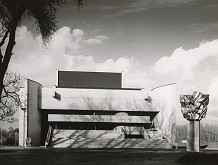 Ferdinand Milučký, Rajmund Müller – Dom umenia Slovenskej filharmónie v Piešťanoch.  