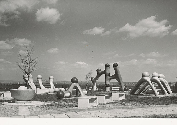 Alexander Bilkovič, Viktória Cvengrošová, Virgil Droppa, Rajmund Müller – Relax BCD systém na odpočívadle Triblavina.  