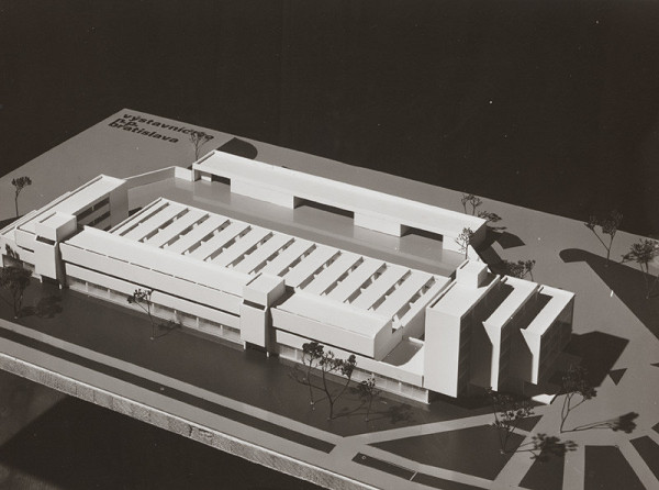 Virgil Droppa, Juraj Hlavica, Rajmund Müller – Výstavníctvo n.p. Model.   