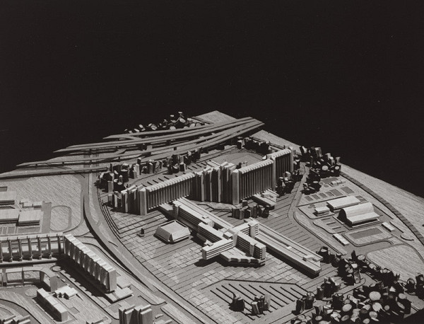 Rajmund Müller – Budovy a areál Ekonomickej univerzity v Bratislave. Súťažný model.  