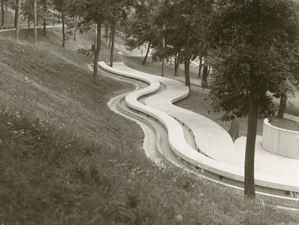 Ferdinand Milučký – Krematórium a urnový háj v Bratislave. Kolumbárium. 