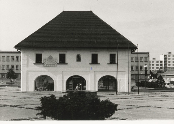 Ferdinand Milučký – Expozícia dejiny Rajca. Budova radnice. 