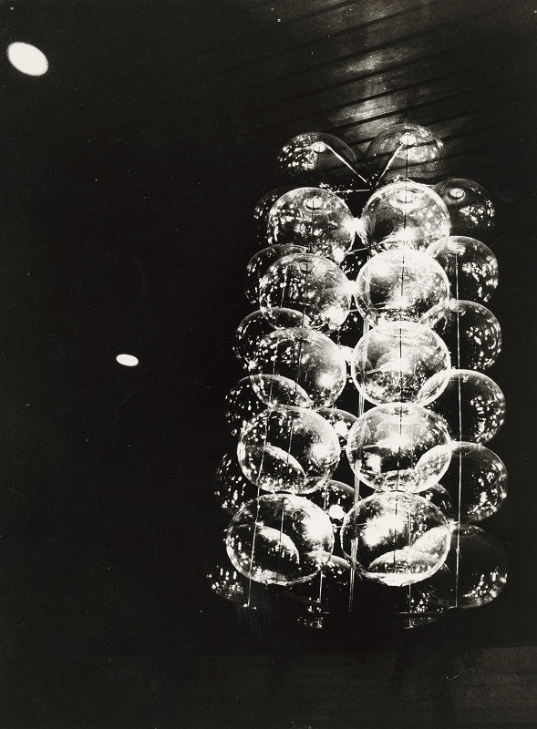 Ferdinand Milučký, Jozef Chovanec, Ivan Cích – Spoločenský dom v Moskve. Detail svietidla. 