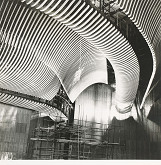 Ferdinand Konček, Iľja Skoček, Ľubomír Titl, Ivan Hoffman – Výstavba Domu odborov, techniky a kultúry (Istropolis) Bratislava. Inštalovanie stropu vo veľkej sále. 