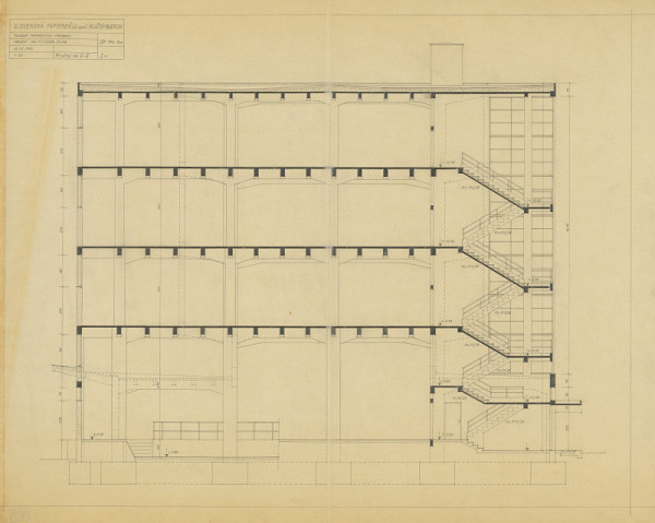 Michal Maximilián Scheer – Továreň papierenských výrobkov a Slovenská papiereň, úč. sp. Ružomberok. Priečny rez E-E´. M 1:50. 
