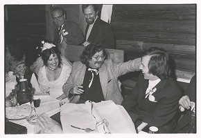 Miloš Vančo – Evina svadba. Reportáž z akcie-slávnosti Alexa Mlynárčika VI. 