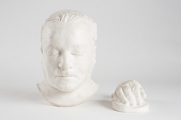 Neznámy autor – Posmrtná maska a pravá ruka zaslúžilého umelca profesora Petra Matejku 