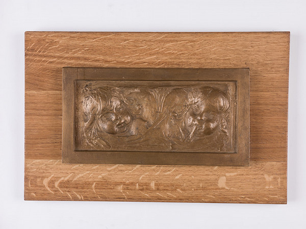 Josef Václav Myslbek – Detské hlavičky bozkávajúce sa 