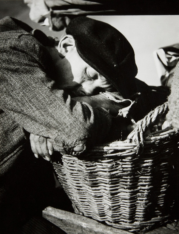 Štefan Tamáš – Odpočinok na trhu 