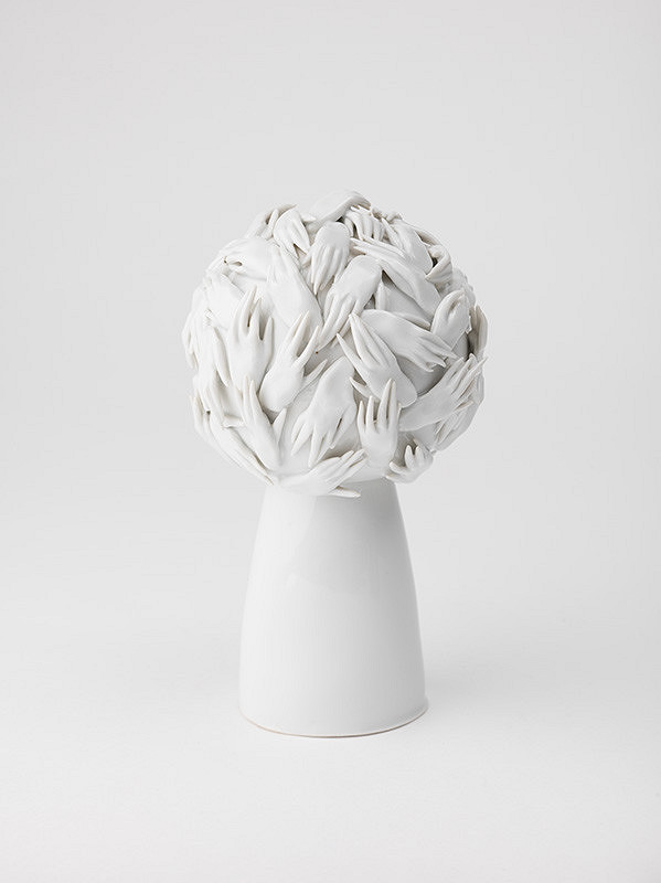 Eugénia Lugsová – Ruky 