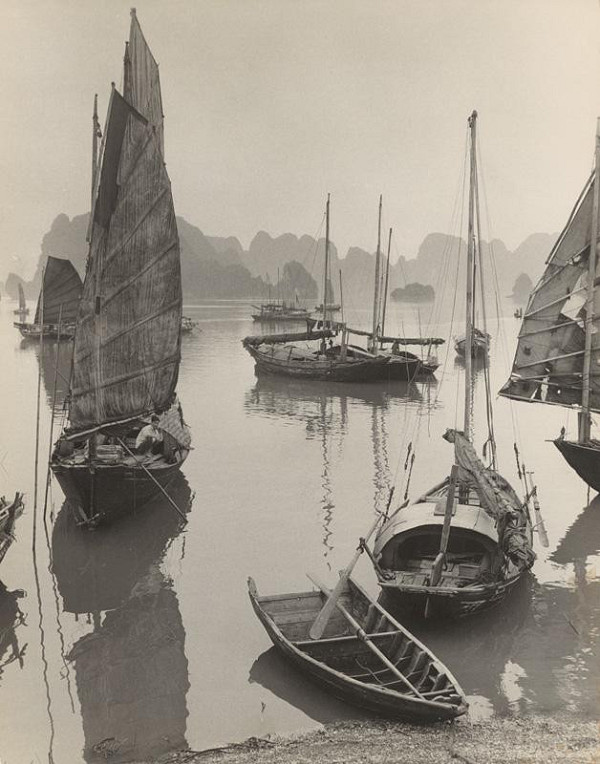 Ján Cifra – Vietnam. Fishing Boats in Badelong IV.